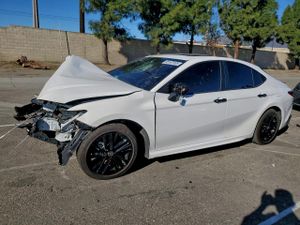 Toyota Camry XSE 2.5L 4 2025