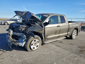 Toyota Tundra DOUBLE CAB SR5 4.6L 8 2011