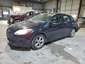 Ford Focus SE 2.0L 4 2013