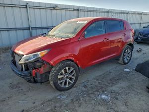 Kia Sportage LX 2.4L 4 2015