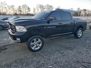 Dodge RAM SPORT 5.7L 8 2012