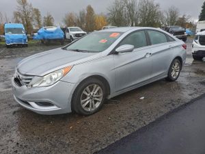 Hyundai Sonata GLS 2.4L 4 2013