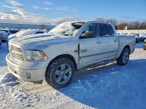 RAM 1500 SLT 5.7L 8 2014