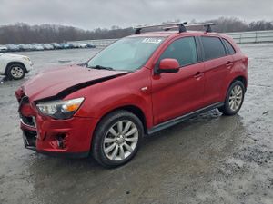 Mitsubishi Outlander ES 2.0L 4 2015