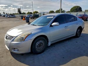 Nissan Altima BASE 2.5L 4 2012