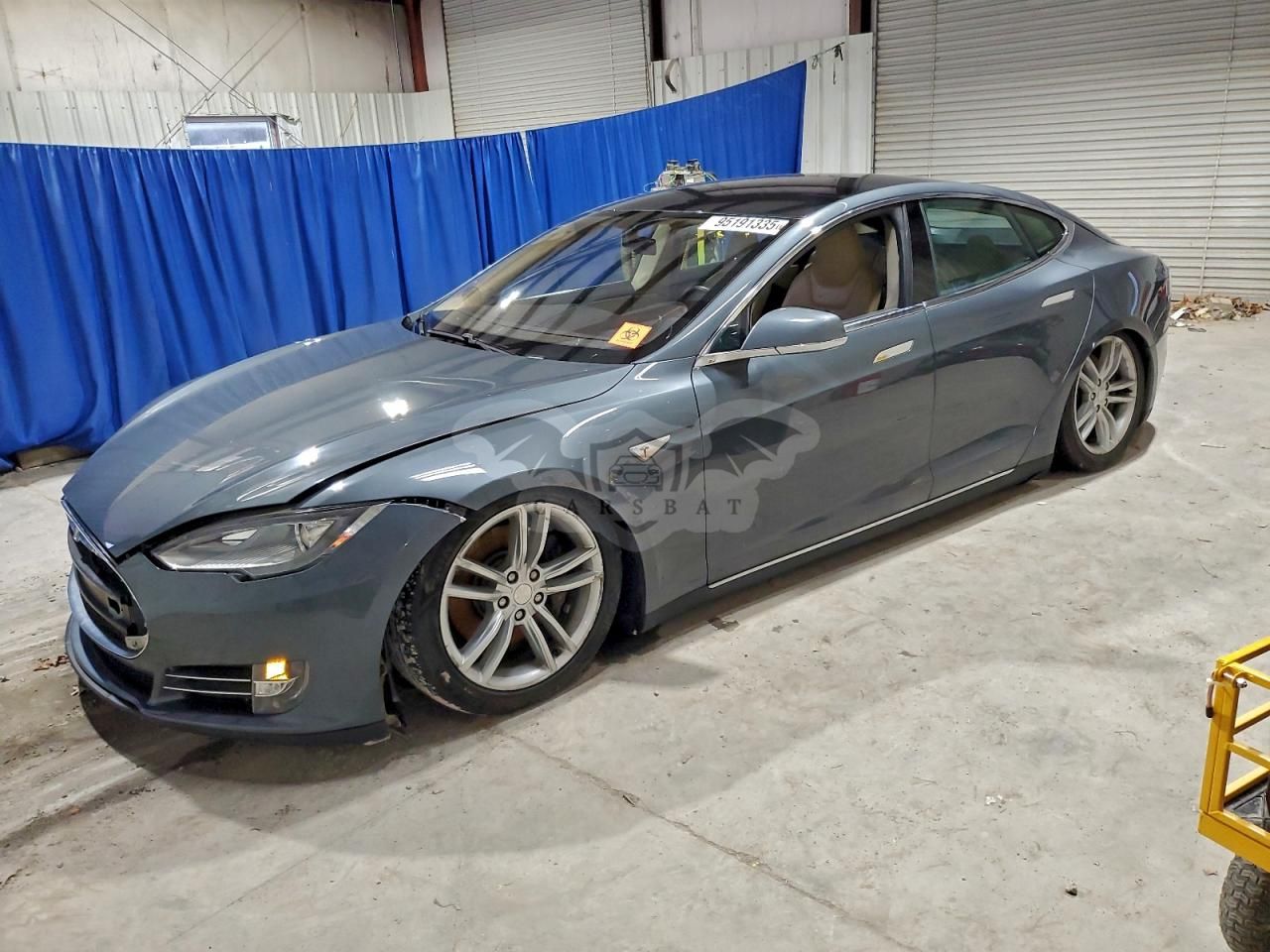Tesla Model S 2012