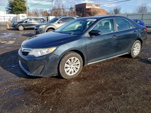 Toyota Camry BASE 2.5L 4 2012