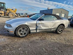 Ford Mustang 3.7L 6 2012