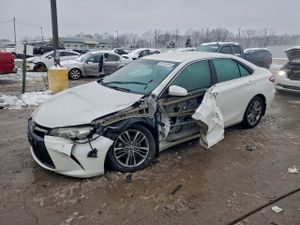 Toyota Camry LE 2.5L 4 2015