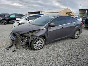 Ford Focus SEL 2.0L 4 2012