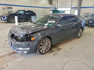 Volkswagen Passat SE 1.8L 4 2014