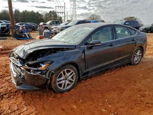 Ford Fusion SE 2.5L 4 2014