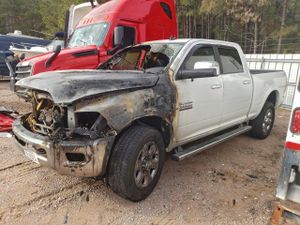 RAM 3500 LARAMIE 6.7L 6 2015