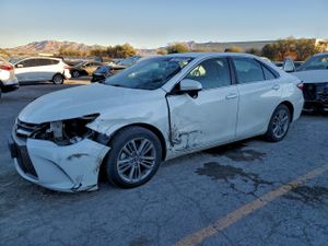 Toyota Camry LE 2.5L 4 2015