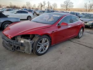 Tesla Model S 2014