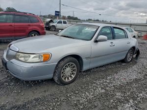 Lincoln Town Car SIGNATURE 4.6L 8 2000