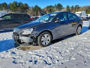Chevrolet Cruze LS 1.8L 4 2013