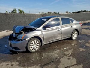Nissan Sentra S 1.8L 4 2015