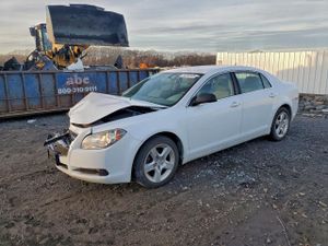Chevrolet Malibu LS 2.4L 4 2010