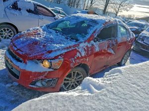 Chevrolet Aveo (Sonic) LT 1.8L 4 2013