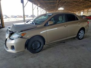 Toyota Corolla BASE 1.8L 4 2013