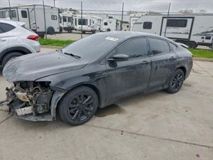 Chrysler 200 LIMITED 2.4L 4 2015