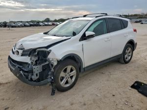 Toyota Rav4 XLE 2.5L 4 2014