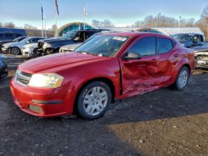 Dodge Avenger SE 2.4L 4 2013