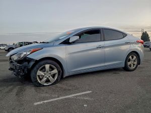 Hyundai Elantra GLS 1.8L 4 2013