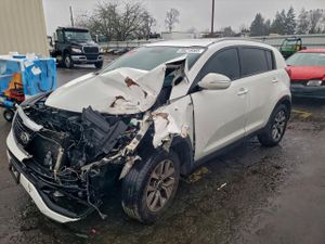 Kia Sportage LX 2.4L 4 2015