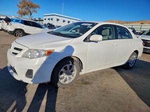 Toyota Corolla BASE 1.8L 4 2011