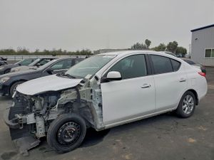 Nissan Versa S 1.6L 4 2014
