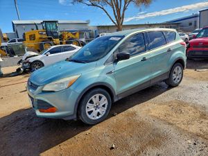 Ford Escape S 2.5L 4 2013