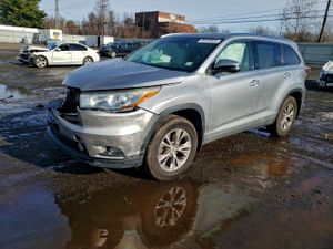 Toyota Highlander XLE 3.5L 6 2015