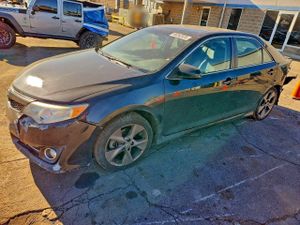 Toyota Camry BASE 2.5L 4 2012