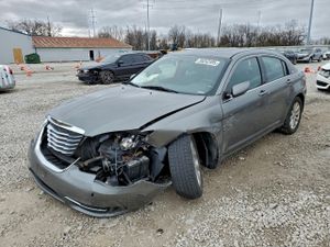 Chrysler 200 TOURING 2.4L 4 2013