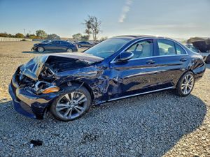 Mercedes-Benz C 300 4MATIC 2.0L 4 2015