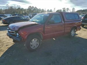 GMC Sonoma 2.2L 4 2003