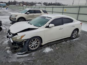 Nissan Maxima S 3.5L 6 2010