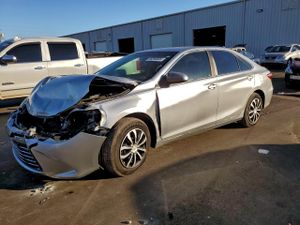 Toyota Camry LE 2.5L 4 2015