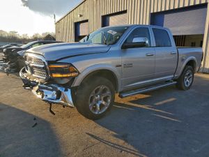 RAM 1500 LARAMIE 5.7L 8 2013