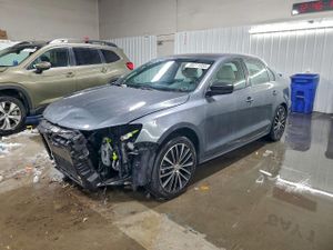 Volkswagen Jetta SE 1.8L 4 2015