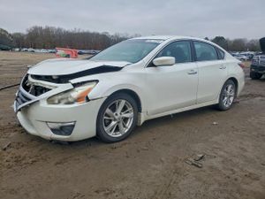 Nissan Altima 2.5 2.5L 4 2015
