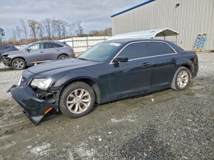 Chrysler 300 LIMITED 3.6L 6 2015