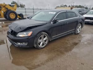 Volkswagen Passat SE 1.8L 4 2015