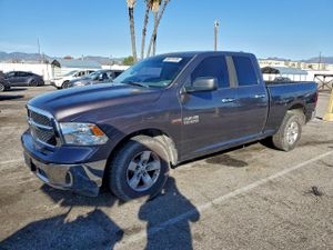 RAM 1500 SLT 5.7L 8 2015