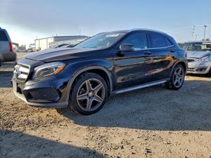 Mercedes-Benz GLA 250 2.0L 4 2015