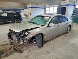 Nissan Maxima SE 3.5L 6 2006