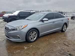 Hyundai Sonata SE 2.4L 4 2015