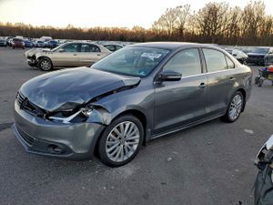Volkswagen Jetta SEL 2.5L 5 2012
